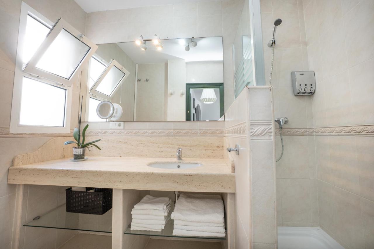 M&G Acqua Private Pool Apartment เนร์คา ภายนอก รูปภาพ